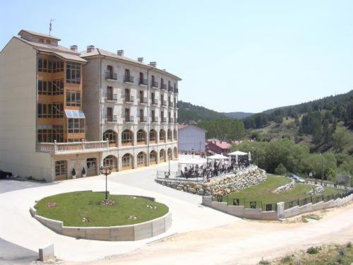 Manrique De Lara Hotel San Leonardo de Yagüe Exterior foto